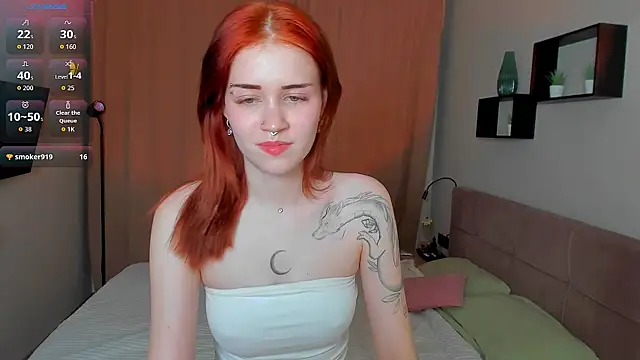 Snapshot of alice_with_freckles chatting on April 9, 6:24 pm alice with freckles online show from April 9, 6:24 pm