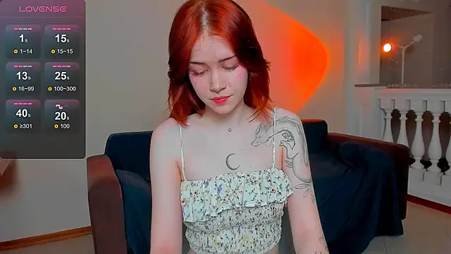 Snapshot of alice_with_freckles chatting on May 16, 5:59 am alice with freckles online show from May 16, 5:59 am