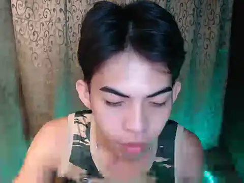 Urhotsilverboy online show from November 21, 7:51 am