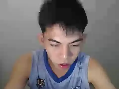 Urhotsilverboy online show from June 26, 12:20 pm