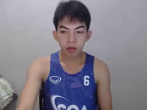 Urhotsilverboy online show from July 15, 5:45 am