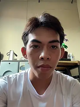 Urhotsilverboy online show from July 28, 7:59 am