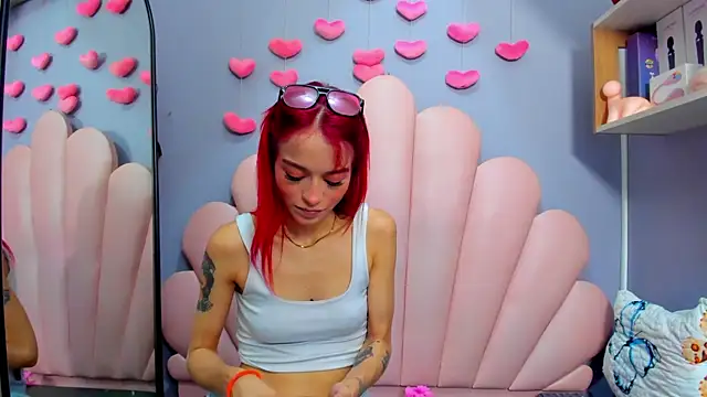 Snapshot of luci_miller chatting on April 17, 3:09 am luci miller online show from April 17, 3:09 am