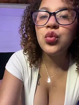 Lolavenezia online show from February 19, 1:51 pm