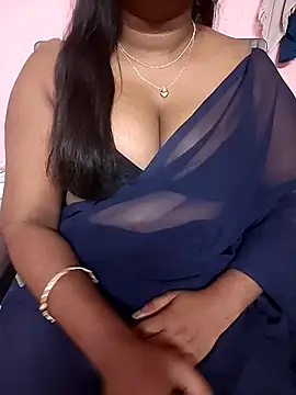 Keerthee  online show from December 2, 5:30 pm