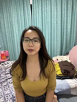 Hmm 0303 online show from December 19, 2:35 pm