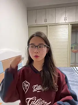 Hmm 0303 online show from February 15, 3:53 pm