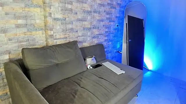 valen gill online show from March 7, 2:25 pm