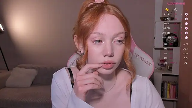 Elisahsthetics online show from February 13, 12:28 am