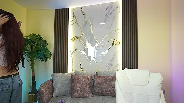 Snapshot of TessaaFox chatting on December 3, 11:52 am TessaaFox online show from December 3, 11:52 am