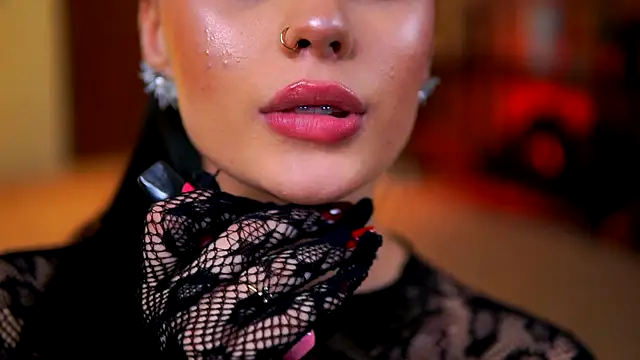 Snapshot of RavennaDArcy chatting on November 25, 8:09 pm RavennaDArcy online show from November 25, 8:09 pm