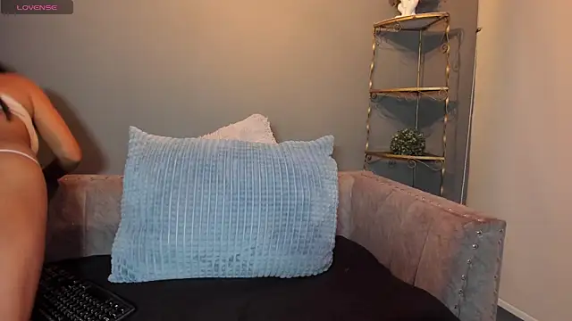 Snapshot of Niina26 chatting on November 21, 3:49 am Niina26 online show from November 21, 3:49 am