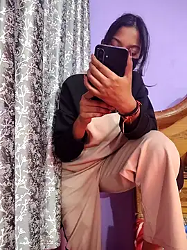 Student12th online show from February 4, 4:13 pm