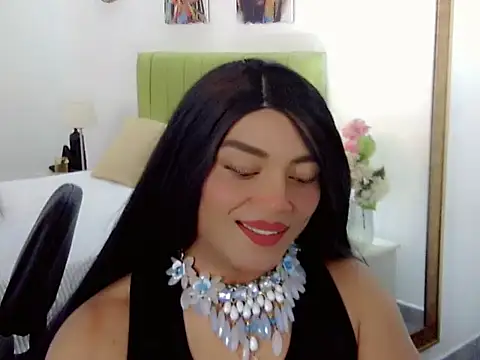 Snapshot of sebastian_cruz_ chatting on December 5, 7:32 pm sebastian cruz online show from December 5, 7:32 pm