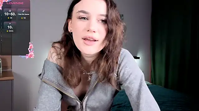 Snapshot of eshleeygreen chatting on November 28, 3:14 pm eshleeygreen online show from November 28, 3:14 pm