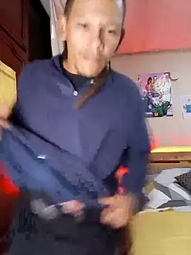 maijack25 online show from November 18, 2:28 am