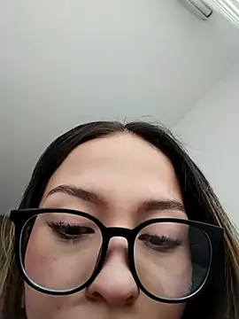 LuluuBerry online show from December 20, 6:26 pm