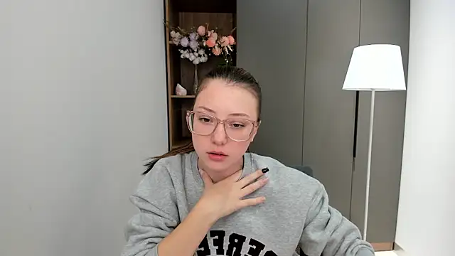 MarguriteNorwood online show from November 6, 3:07 am