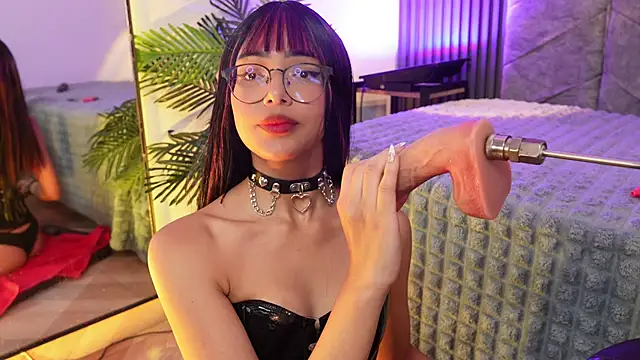  ViolletteNoir  online show from March 27, 8:41 pm