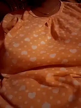 angelboudi0592 online show from November 16, 12:44 pm