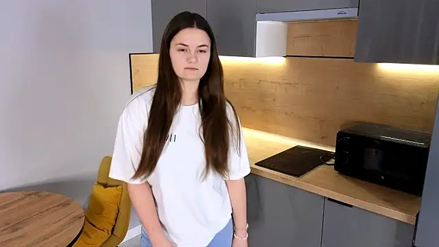 JoyBradley online show from November 29, 7:11 am