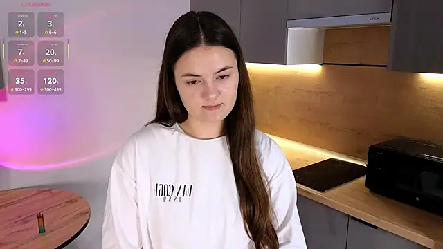 JoyBradley online show from December 5, 6:11 am