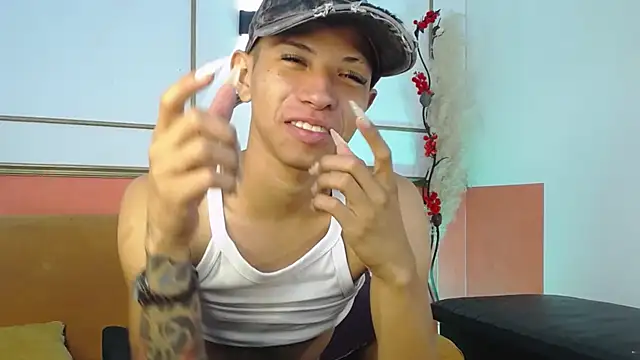 Tessachains 2  online show from November 21, 1:59 am