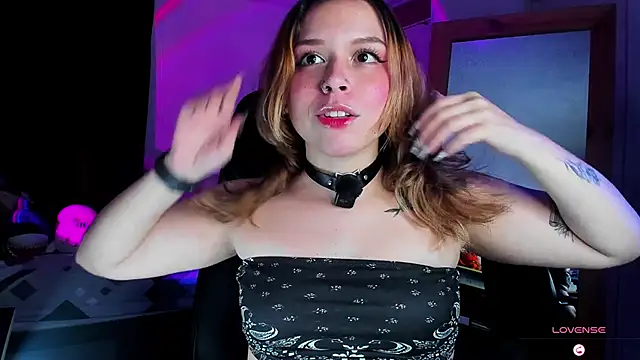 Snapshot of Dubraska_Rubio chatting on November 25, 5:18 am Dubraska Rubio online show from November 25, 5:18 am