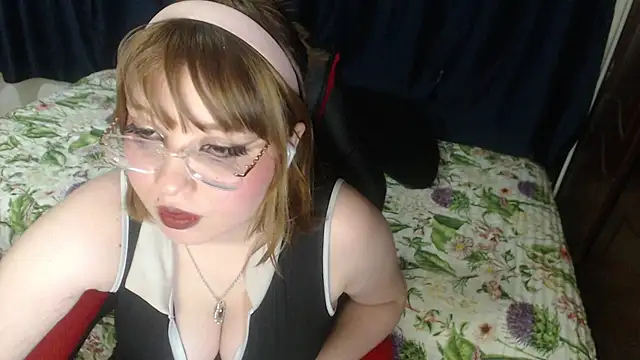 Michi sauria1 online show from December 15, 3:22 am