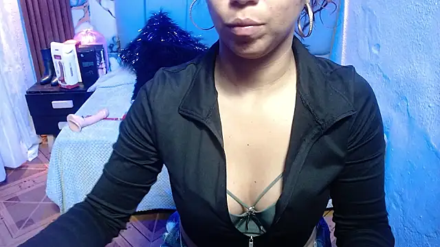 Snapshot of monika_256 chatting on March 30, 2:40 pm monika 256 online show from March 30, 2:40 pm