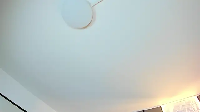 Snapshot of coral_rosse_ chatting on November 18, 1:04 pm coral rosse online show from November 18, 1:04 pm