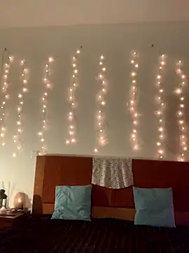 massagistahotbrunette online show from November 20, 7:13 pm