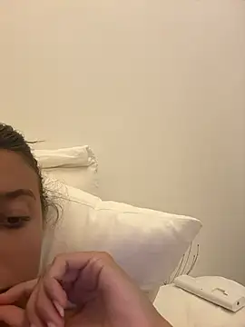 Snapshot of lounaaxangel chatting on November 21, 4:38 pm lounaaxangel online show from November 21, 4:38 pm