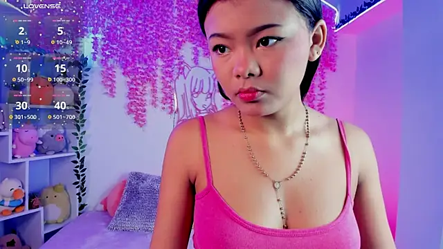 Snapshot of _hanna_sky chatting on November 15, 2:35 pm hanna sky online show from November 15, 2:35 pm