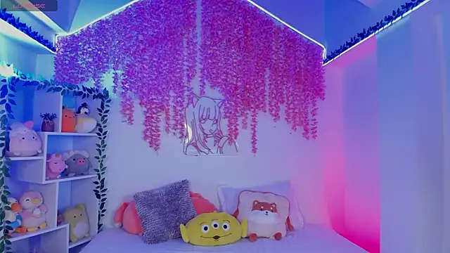 Snapshot of _hanna_sky chatting on December 3, 6:06 pm hanna sky online show from December 3, 6:06 pm