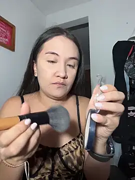 Snapshot of Melody_Spencer26 chatting on December 3, 3:43 pm Melody Spencer26 online show from December 3, 3:43 pm