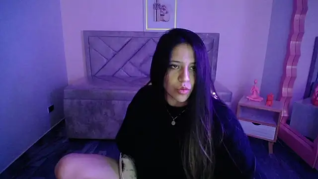 Snapshot of aria_ch2 chatting on November 11, 9:48 pm aria ch2 online show from November 11, 9:48 pm