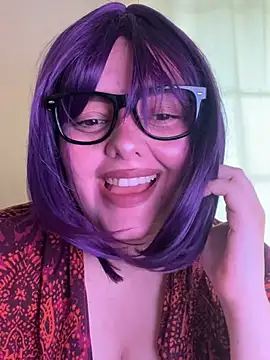 candicewest  online show from June 13, 5:00 pm