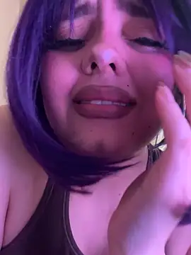 candicewest  online show from June 22, 5:43 pm