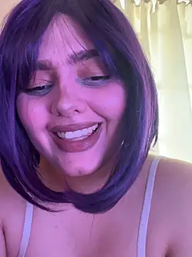 candicewest  online show from June 29, 9:59 pm