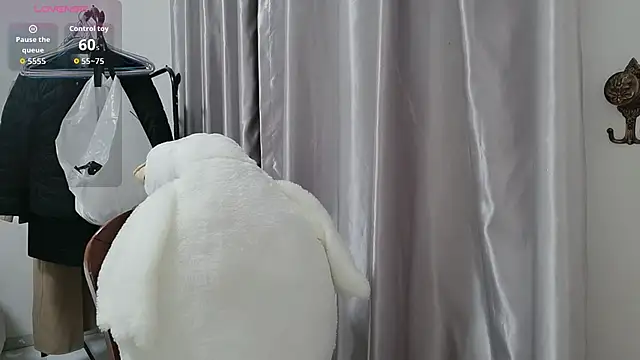 Snapshot of Wanwan61 chatting on November 29, 12:52 pm Wanwan61 online show from November 29, 12:52 pm