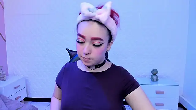 Snapshot of Dakkotta__ chatting on November 12, 2:28 pm Dakkotta online show from November 12, 2:28 pm