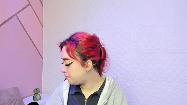 Snapshot of Dakkotta__ chatting on November 24, 2:39 pm Dakkotta online show from November 24, 2:39 pm