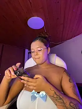 Antonella boobss online show from December 3, 5:04 am