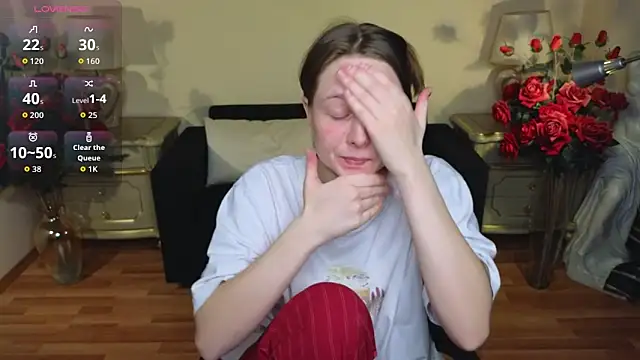 Snapshot of HolyBabyDoll chatting on November 22, 6:18 pm HolyBabyDoll online show from November 22, 6:18 pm