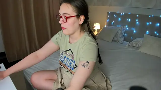 Snapshot of Mersedes_Rosso chatting on November 25, 9:20 am Mersedes Rosso online show from November 25, 9:20 am