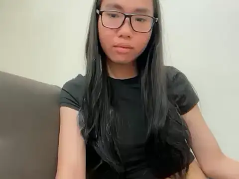 Snapshot of bajejek01 chatting on March 21, 4:50 am bajejek01 online show from March 21, 4:50 am