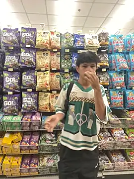 Snapshot of Bay_freedo chatting on November 16, 9:20 pm Bay freedo online show from November 16, 9:20 pm