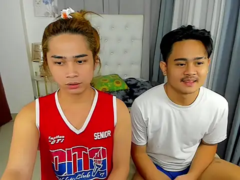 Snapshot of asianblackbigcock chatting on November 11, 4:45 am asianblackbigcock online show from November 11, 4:45 am