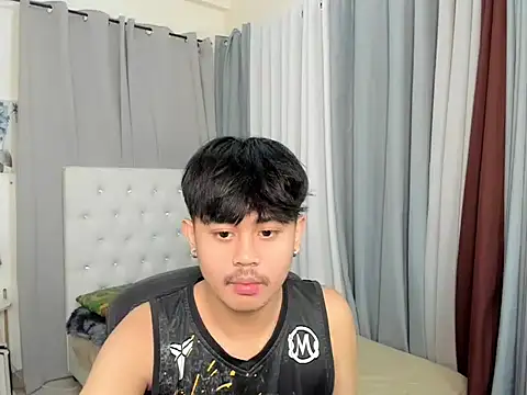 Snapshot of asianblackbigcock chatting on November 12, 4:35 am asianblackbigcock online show from November 12, 4:35 am